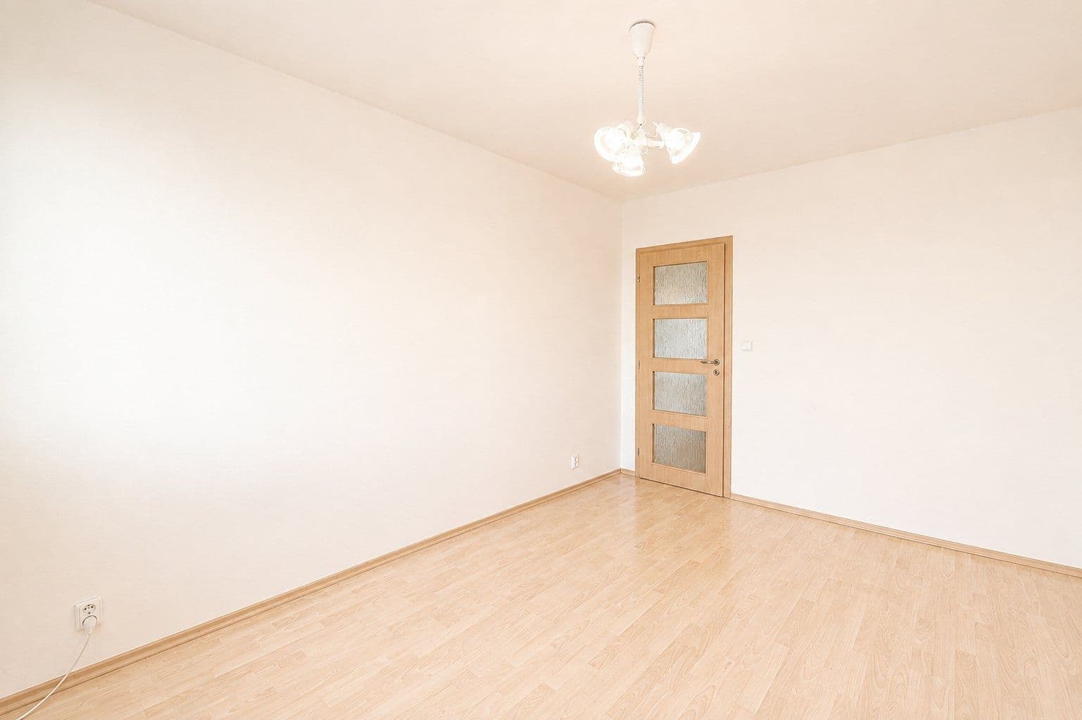 Prenájom bytu 3-izbový 70 m², Štichova, Praha, Praha Prenájom bytu 3-izbový 70 m², Štichova, Praha, Praha