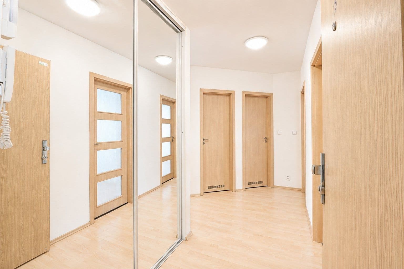Prenájom bytu 3-izbový 70 m², Štichova, Praha, Praha Prenájom bytu 3-izbový 70 m², Štichova, Praha, Praha