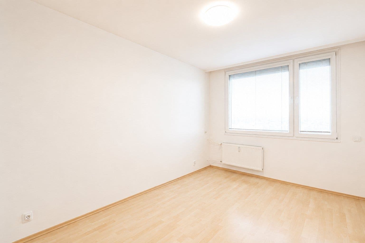 Prenájom bytu 3-izbový 70 m², Štichova, Praha, Praha Prenájom bytu 3-izbový 70 m², Štichova, Praha, Praha