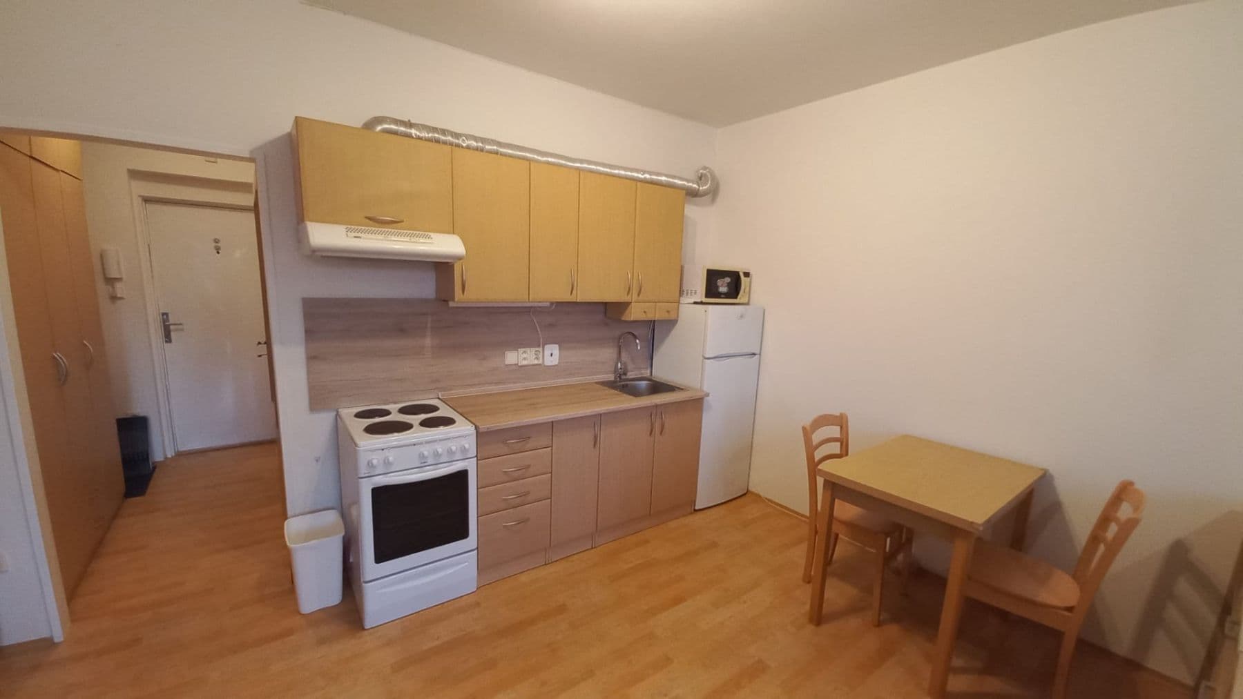 Prenájom bytu 1-izbový 33 m², Stará náves, Praha, Praha Prenájom bytu 1-izbový 33 m², Stará náves, Praha, Praha