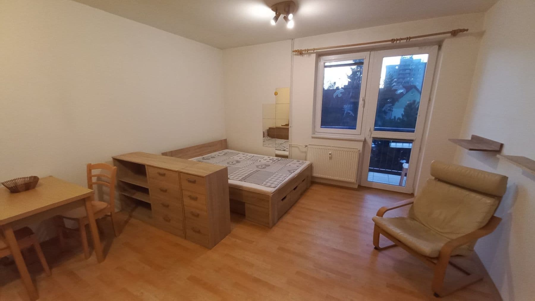 Prenájom bytu 1-izbový 33 m², Stará náves, Praha, Praha Prenájom bytu 1-izbový 33 m², Stará náves, Praha, Praha