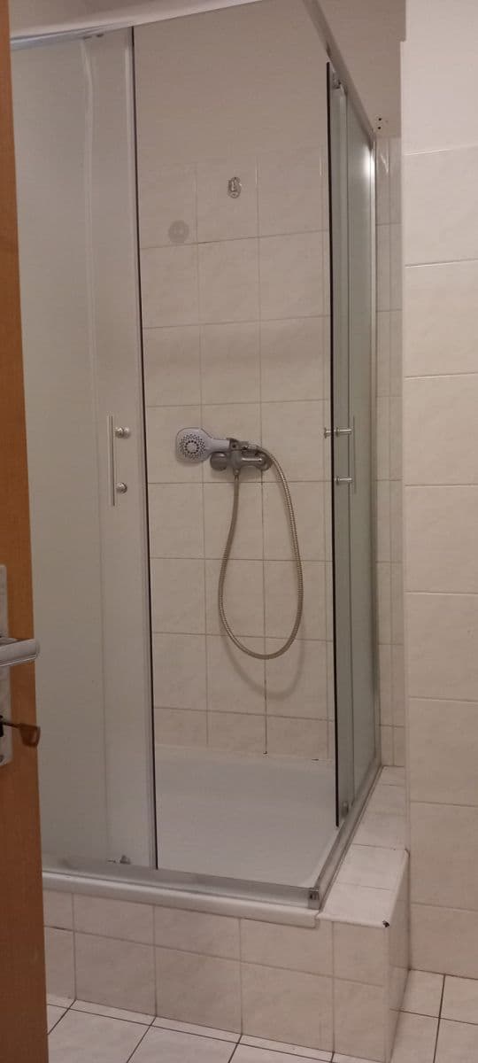 Prenájom bytu 1-izbový 33 m², Stará náves, Praha, Praha Prenájom bytu 1-izbový 33 m², Stará náves, Praha, Praha