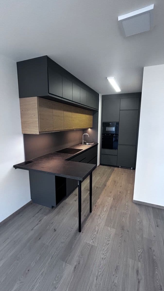 Prenájom bytu 2-izbový 53 m², Gerstelova, Praha, Praha Prenájom bytu 2-izbový 53 m², Gerstelova, Praha, Praha