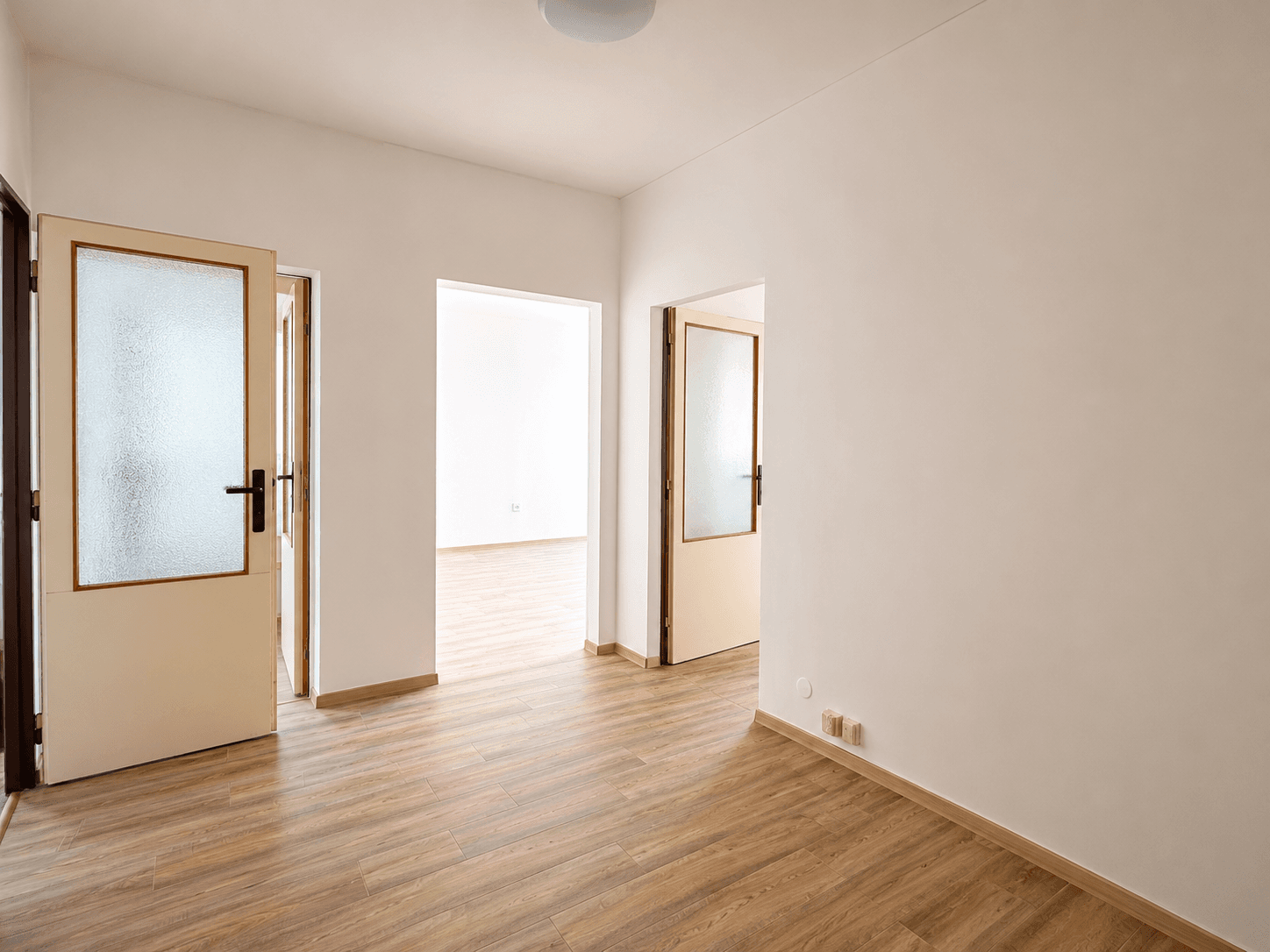 Prenájom bytu 3-izbový 90 m², U Pivovarské zahrady, Ústí nad Labem, Ústecký kraj Prenájom bytu 3-izbový 90 m², U Pivovarské zahrady, Ústí nad Labem, Ústecký kraj