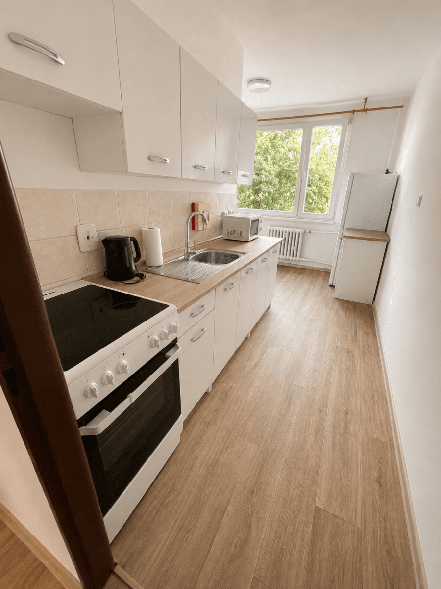 Prenájom bytu 3-izbový 90 m², U Pivovarské zahrady, Ústí nad Labem, Ústecký kraj Prenájom bytu 3-izbový 90 m², U Pivovarské zahrady, Ústí nad Labem, Ústecký kraj