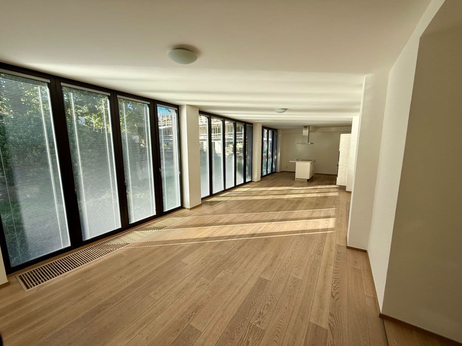 Prenájom bytu 3-izbový 97 m², Ke Slivenci, Praha, Praha Prenájom bytu 3-izbový 97 m², Ke Slivenci, Praha, Praha