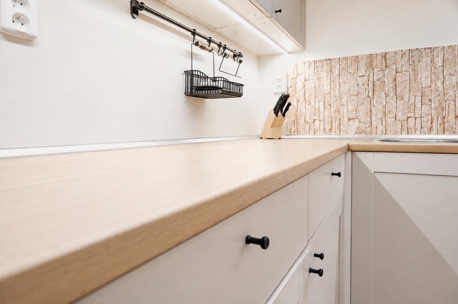 Prenájom bytu 1-izbový 32 m², V Honech, Klecany, Středočeský kraj Prenájom bytu 1-izbový 32 m², V Honech, Klecany, Středočeský kraj