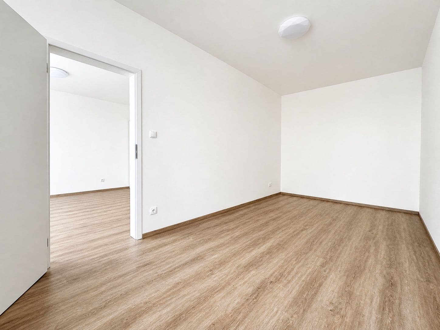Prenájom bytu 2-izbový 47 m², U Svobodárny, Praha, Praha Prenájom bytu 2-izbový 47 m², U Svobodárny, Praha, Praha
