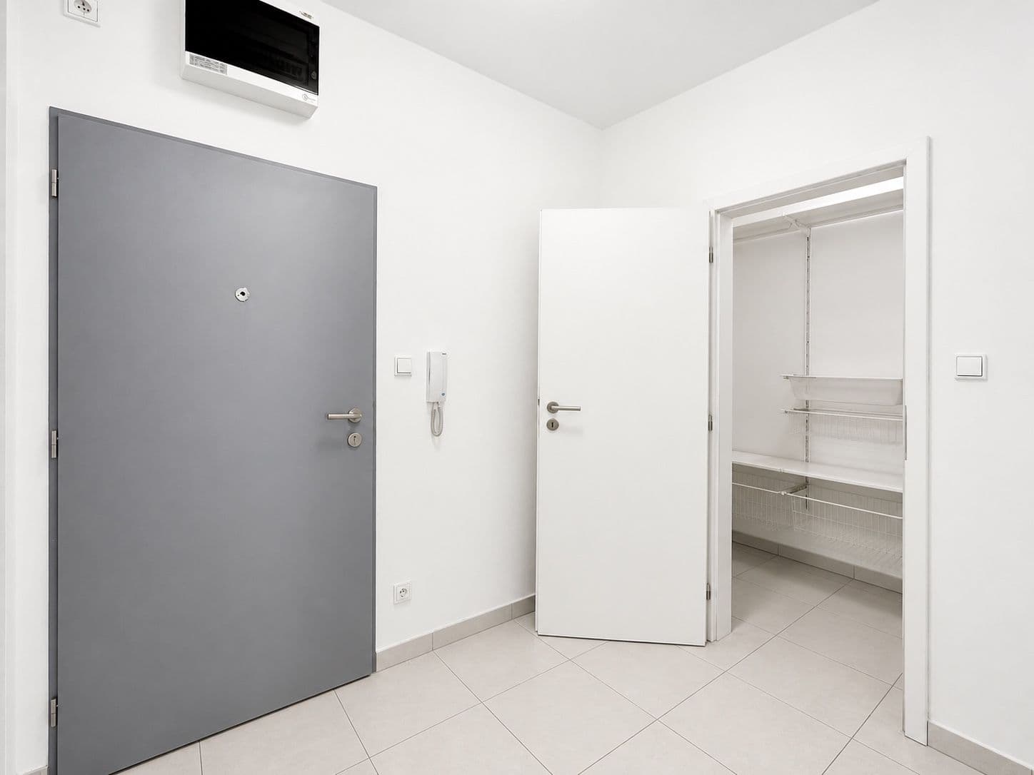 Prenájom bytu 2-izbový 47 m², U Svobodárny, Praha, Praha Prenájom bytu 2-izbový 47 m², U Svobodárny, Praha, Praha