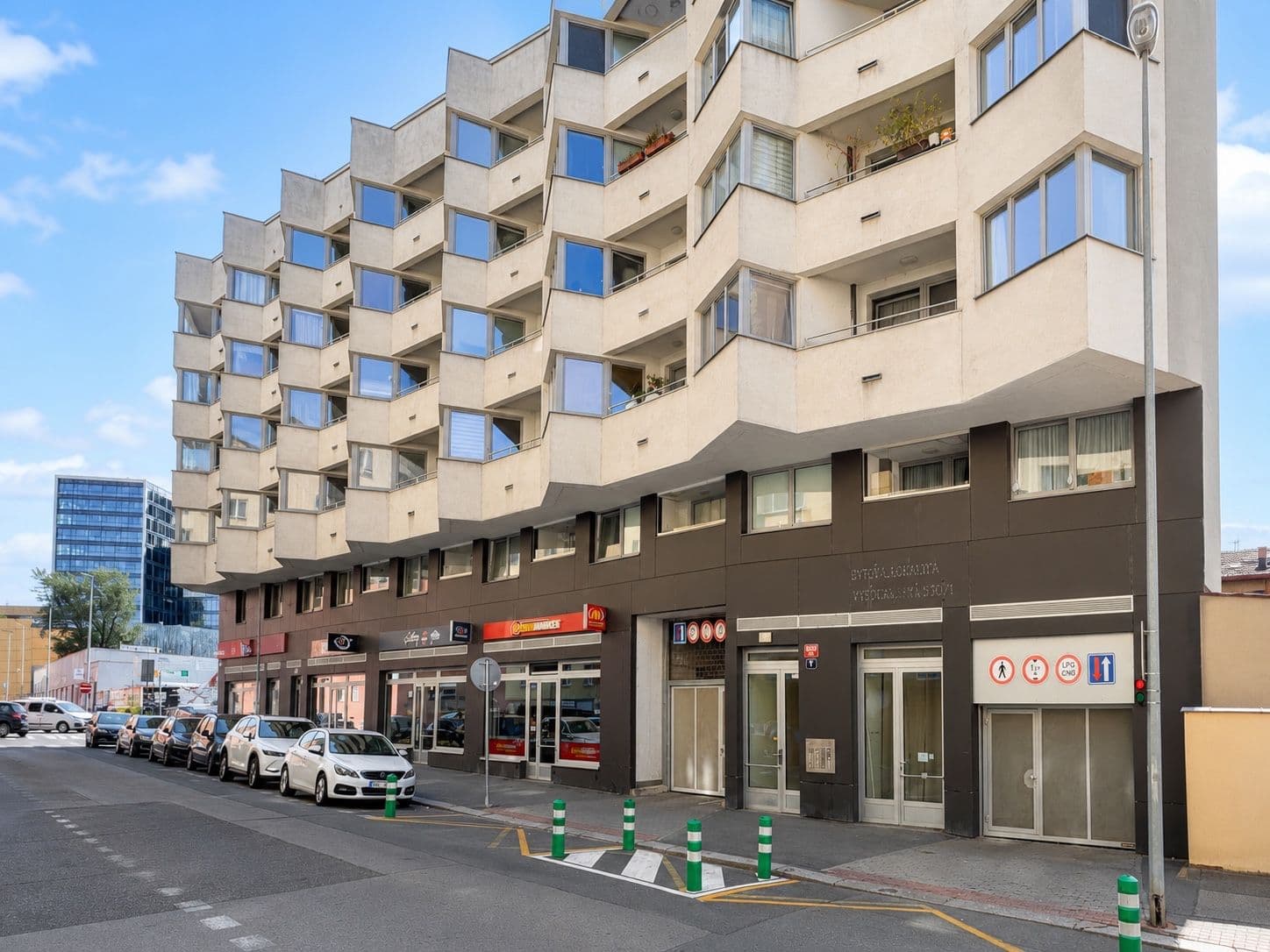Prenájom bytu 2-izbový 47 m², U Svobodárny, Praha, Praha Prenájom bytu 2-izbový 47 m², U Svobodárny, Praha, Praha
