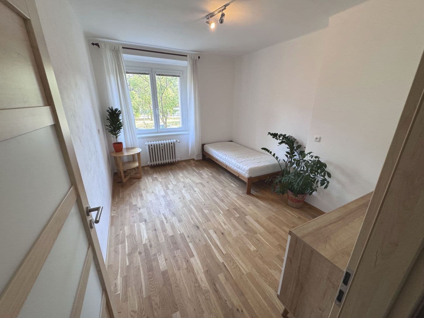 Prenájom bytu 3-izbový 77 m², Radbuzská, Praha, Praha Prenájom bytu 3-izbový 77 m², Radbuzská, Praha, Praha