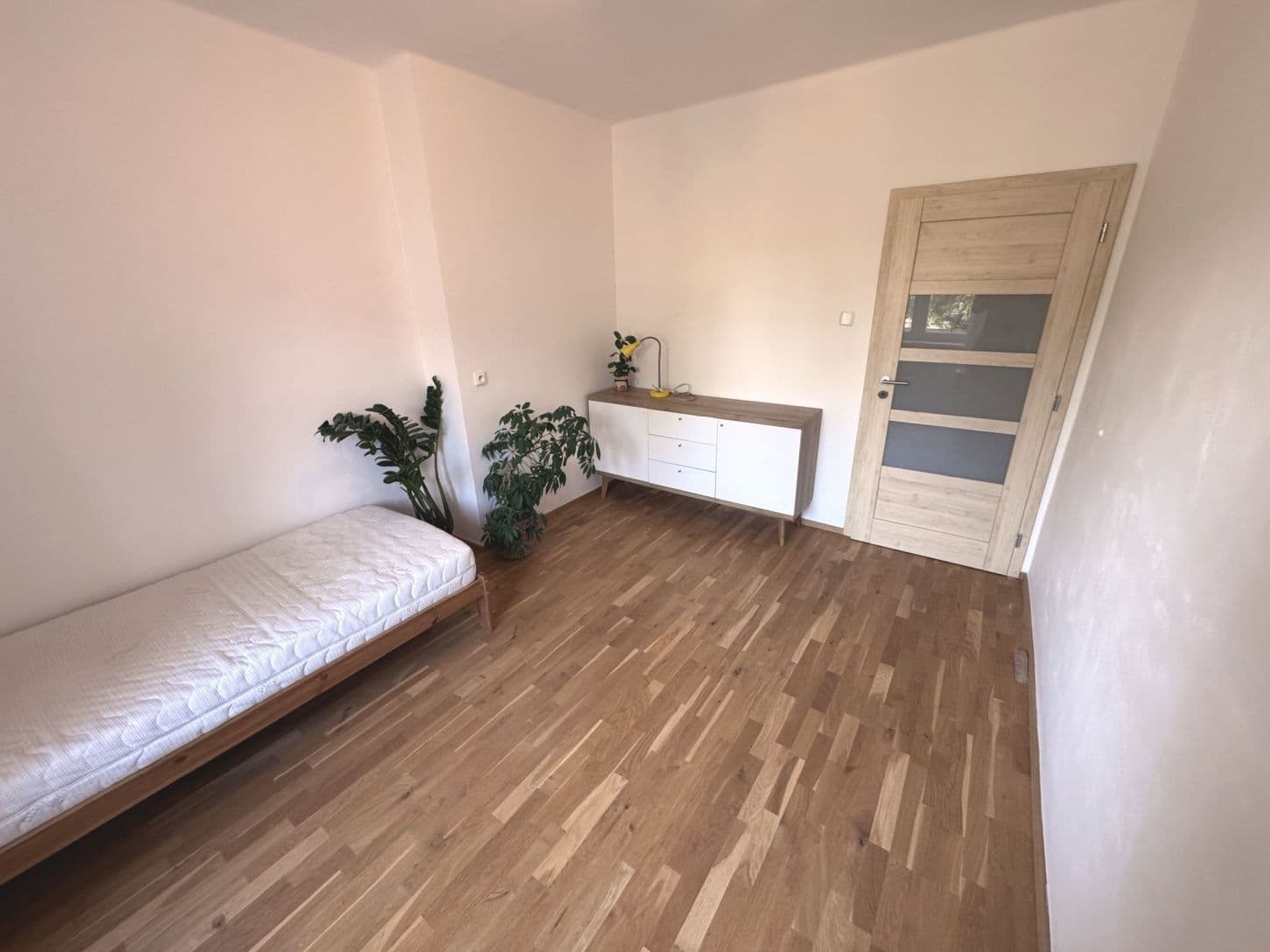 Prenájom bytu 3-izbový 77 m², Radbuzská, Praha, Praha Prenájom bytu 3-izbový 77 m², Radbuzská, Praha, Praha