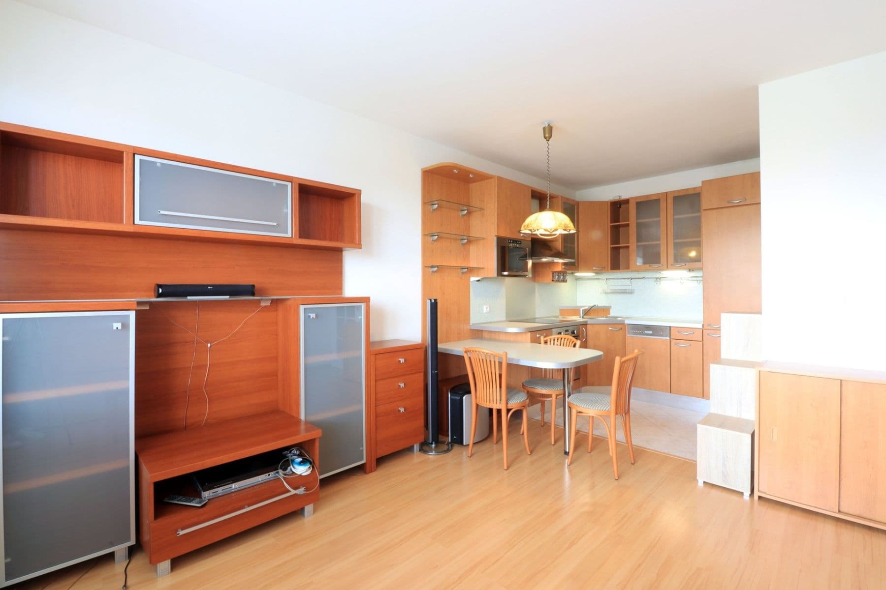 Prenájom bytu 2-izbový 40 m², Holubí, Praha, Praha Prenájom bytu 2-izbový 40 m², Holubí, Praha, Praha