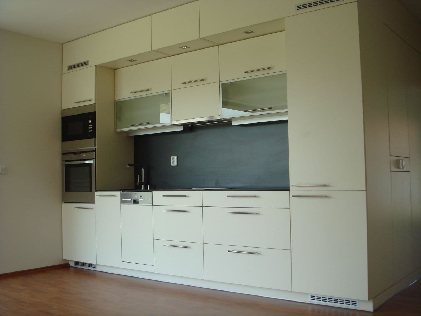 Prenájom domu 130 m², pozemok 240 m², Herrova, Praha, Praha Prenájom domu 130 m², pozemok 240 m², Herrova, Praha, Praha
