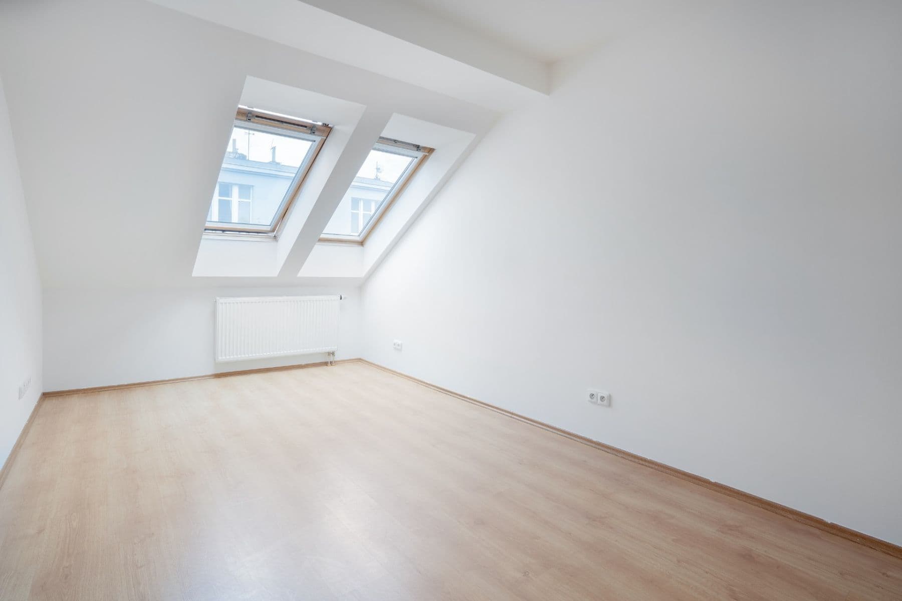 Predaj bytu 2-izbový 68 m², Primátorská, Praha, Praha Predaj bytu 2-izbový 68 m², Primátorská, Praha, Praha