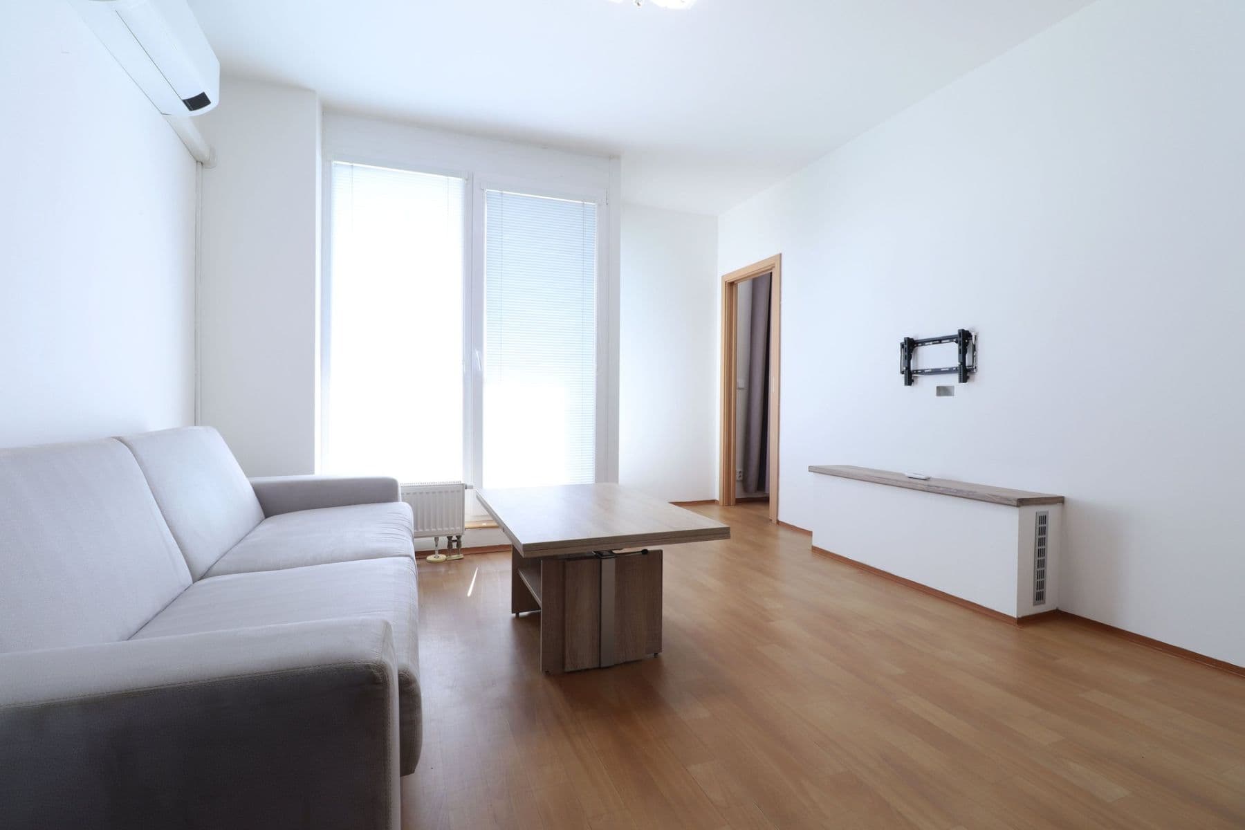 Prenájom bytu 2-izbový 43 m², Wiedermannova, Praha, Praha Prenájom bytu 2-izbový 43 m², Wiedermannova, Praha, Praha