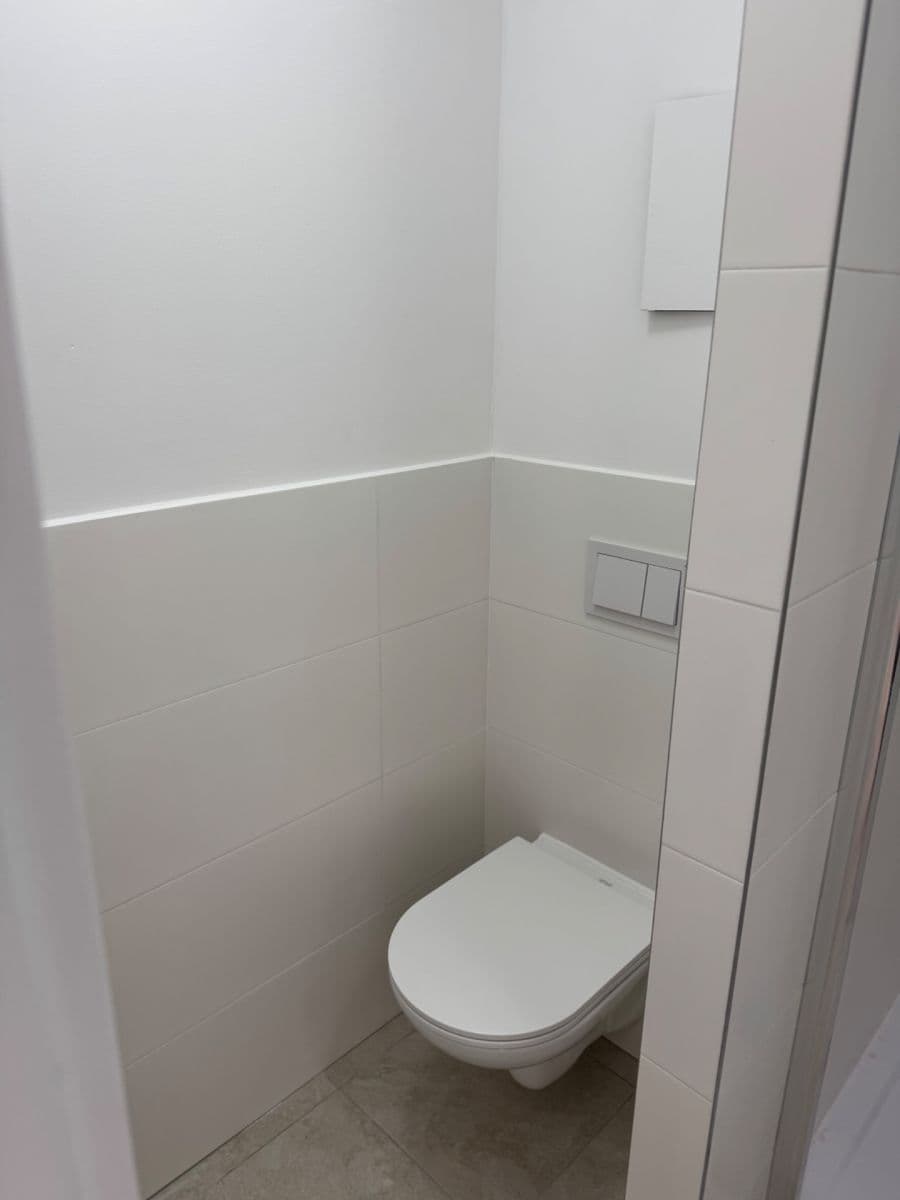 Prenájom bytu 1-izbový 28 m², Palackého třída, Pardubice, Pardubický kraj Prenájom bytu 1-izbový 28 m², Palackého třída, Pardubice, Pardubický kraj