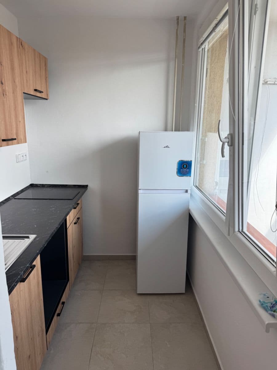 Prenájom bytu 1-izbový 28 m², Palackého třída, Pardubice, Pardubický kraj Prenájom bytu 1-izbový 28 m², Palackého třída, Pardubice, Pardubický kraj