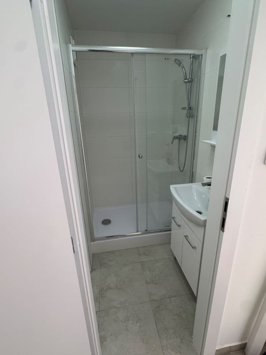 Prenájom bytu 1-izbový 28 m², Palackého třída, Pardubice, Pardubický kraj Prenájom bytu 1-izbový 28 m², Palackého třída, Pardubice, Pardubický kraj