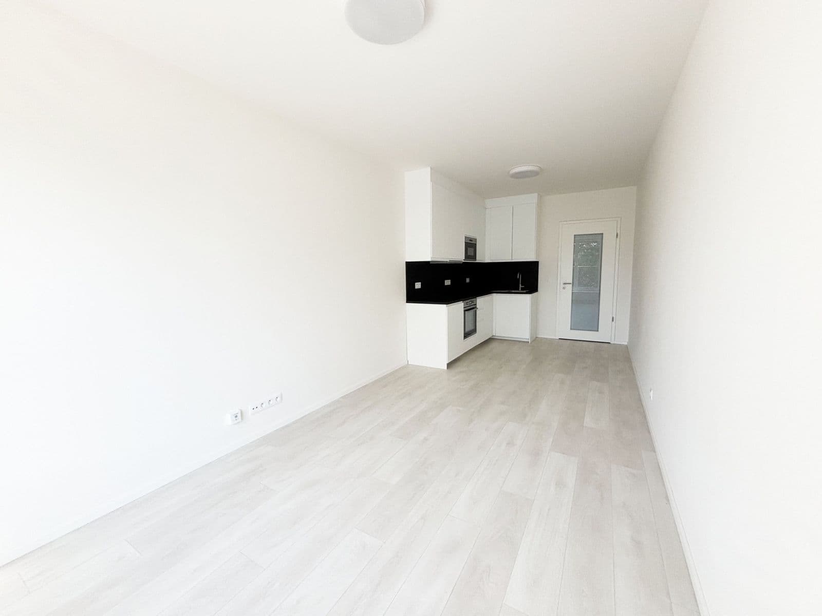 Prenájom bytu 1-izbový 31 m², Českobrodská, Praha, Praha Prenájom bytu 1-izbový 31 m², Českobrodská, Praha, Praha