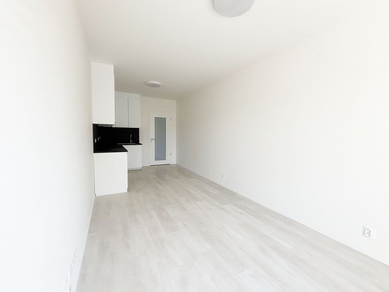 Prenájom bytu 1-izbový 31 m², Českobrodská, Praha, Praha Prenájom bytu 1-izbový 31 m², Českobrodská, Praha, Praha