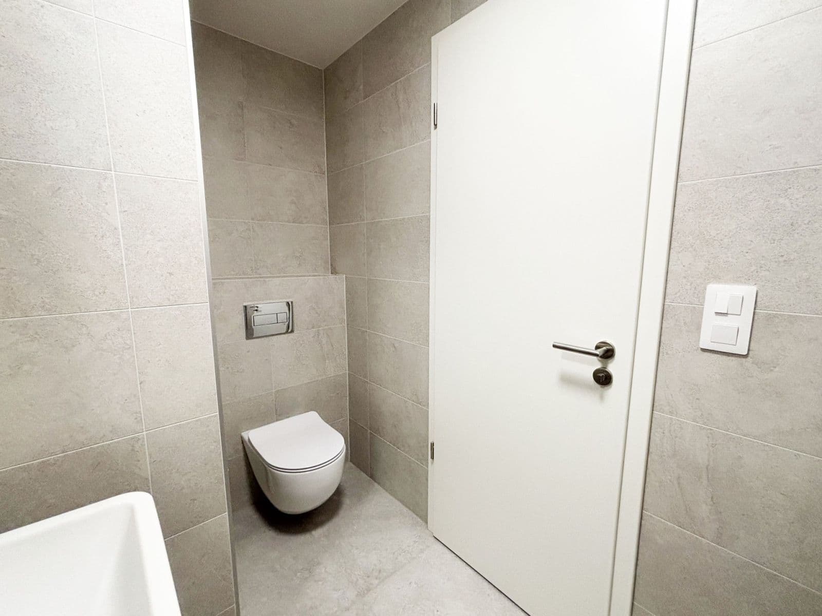 Prenájom bytu 1-izbový 31 m², Českobrodská, Praha, Praha Prenájom bytu 1-izbový 31 m², Českobrodská, Praha, Praha