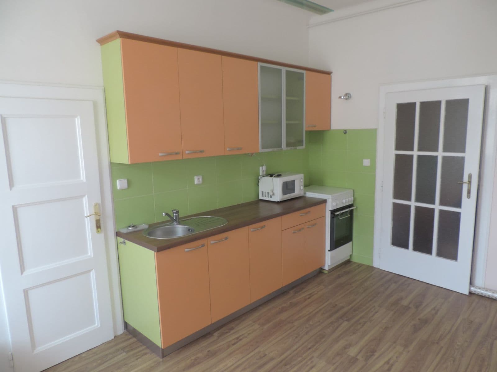 Prenájom bytu 1-izbový 53 m², Těsnohlídkova, Brno, Jihomoravský kraj Prenájom bytu 1-izbový 53 m², Těsnohlídkova, Brno, Jihomoravský kraj