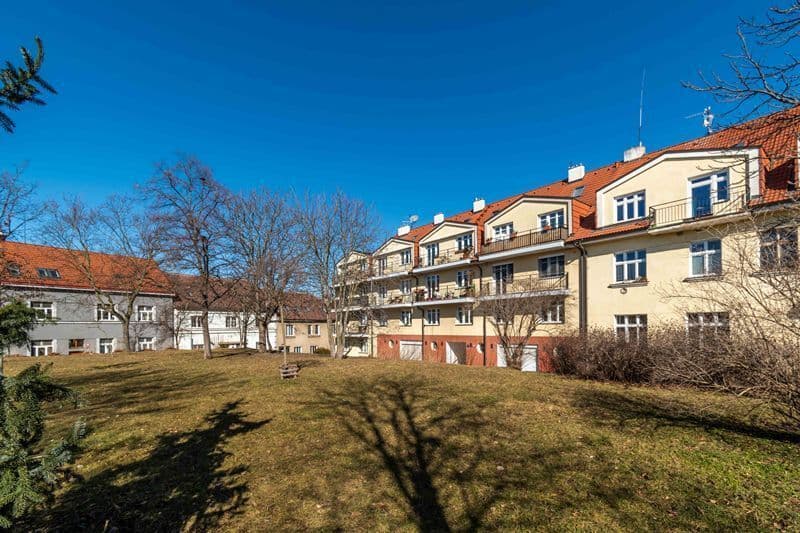 Prenájom bytu 3-izbový 76 m², Benická, Praha, Praha Prenájom bytu 3-izbový 76 m², Benická, Praha, Praha