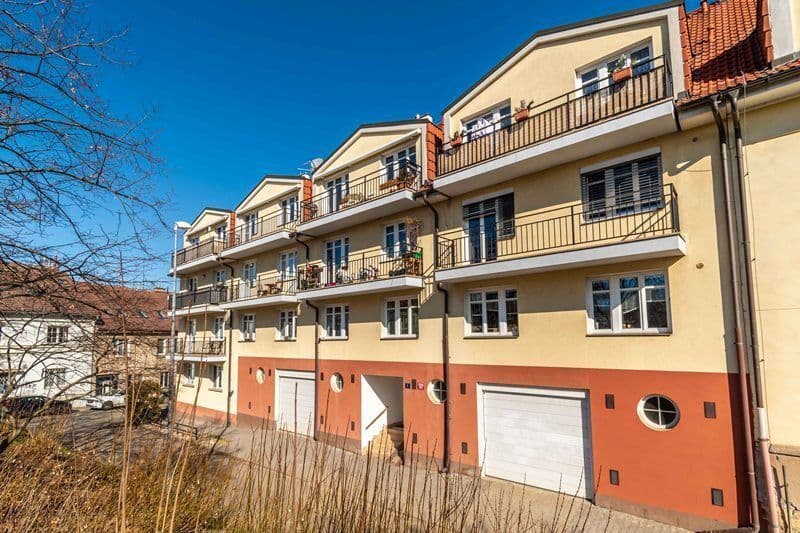 Prenájom bytu 3-izbový 76 m², Benická, Praha, Praha Prenájom bytu 3-izbový 76 m², Benická, Praha, Praha