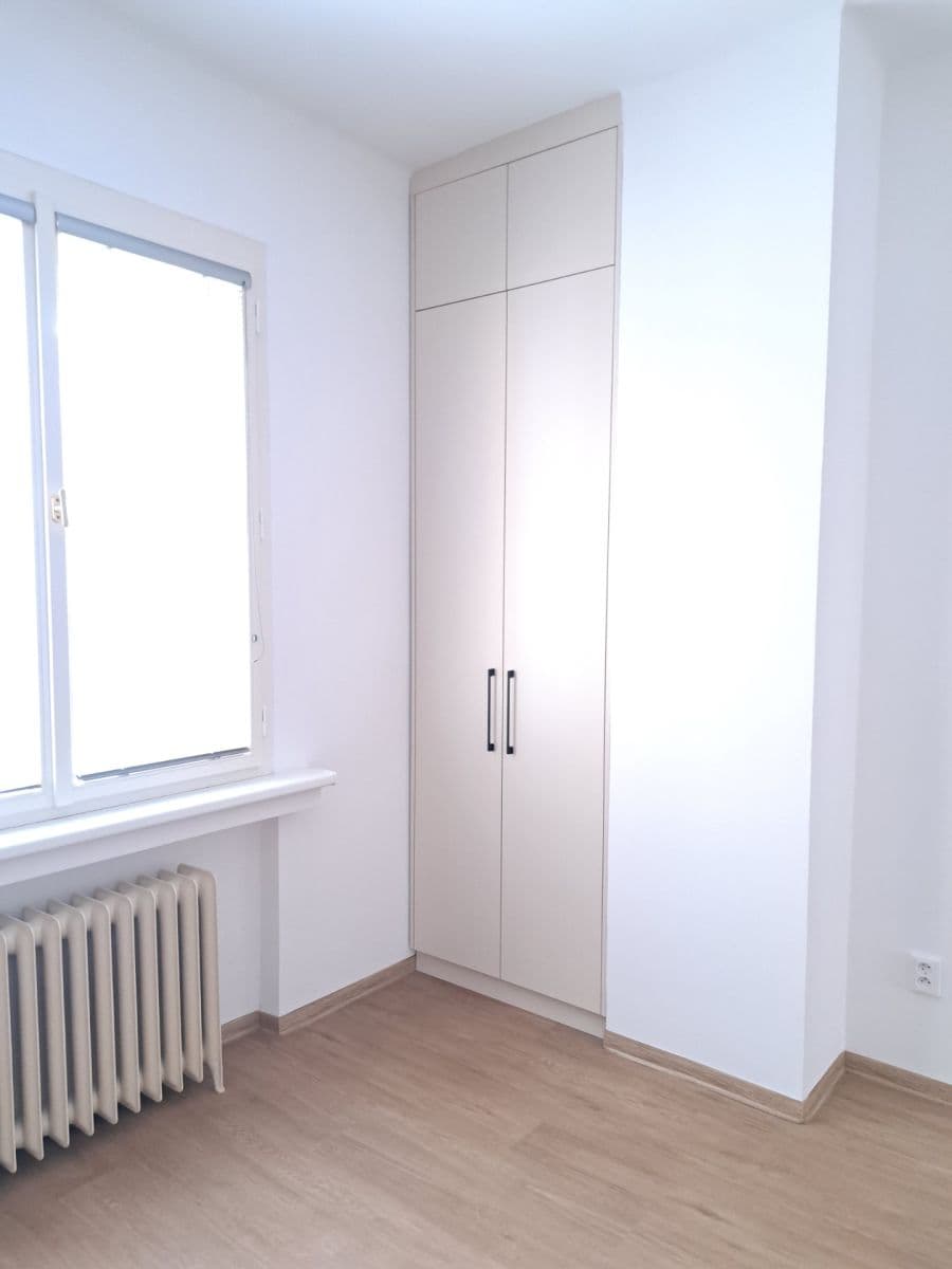 Prenájom bytu 1-izbový 28 m², Vinohradská, Praha, Praha Prenájom bytu 1-izbový 28 m², Vinohradská, Praha, Praha