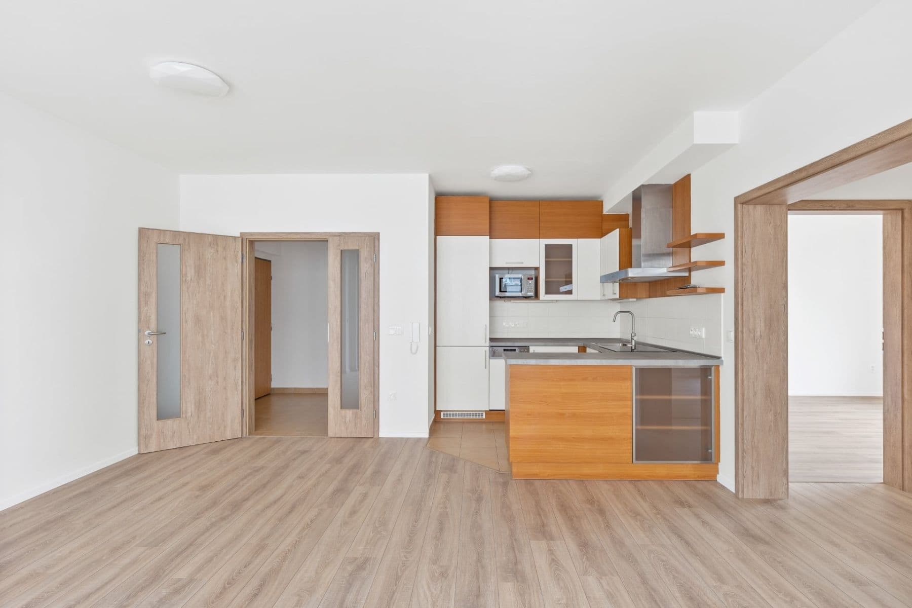 Prenájom bytu 3-izbový 71 m², Anny Rybníčkové, Praha, Praha Prenájom bytu 3-izbový 71 m², Anny Rybníčkové, Praha, Praha