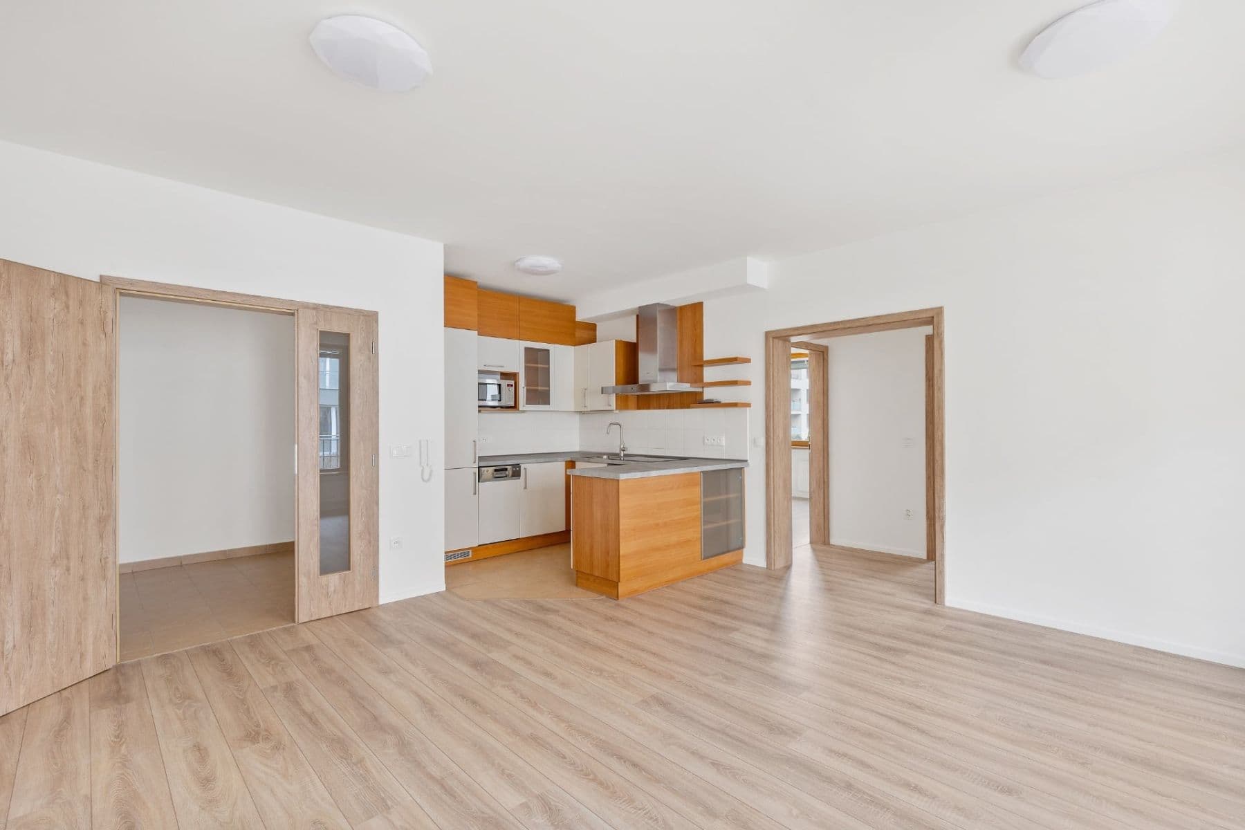 Prenájom bytu 3-izbový 71 m², Anny Rybníčkové, Praha, Praha Prenájom bytu 3-izbový 71 m², Anny Rybníčkové, Praha, Praha