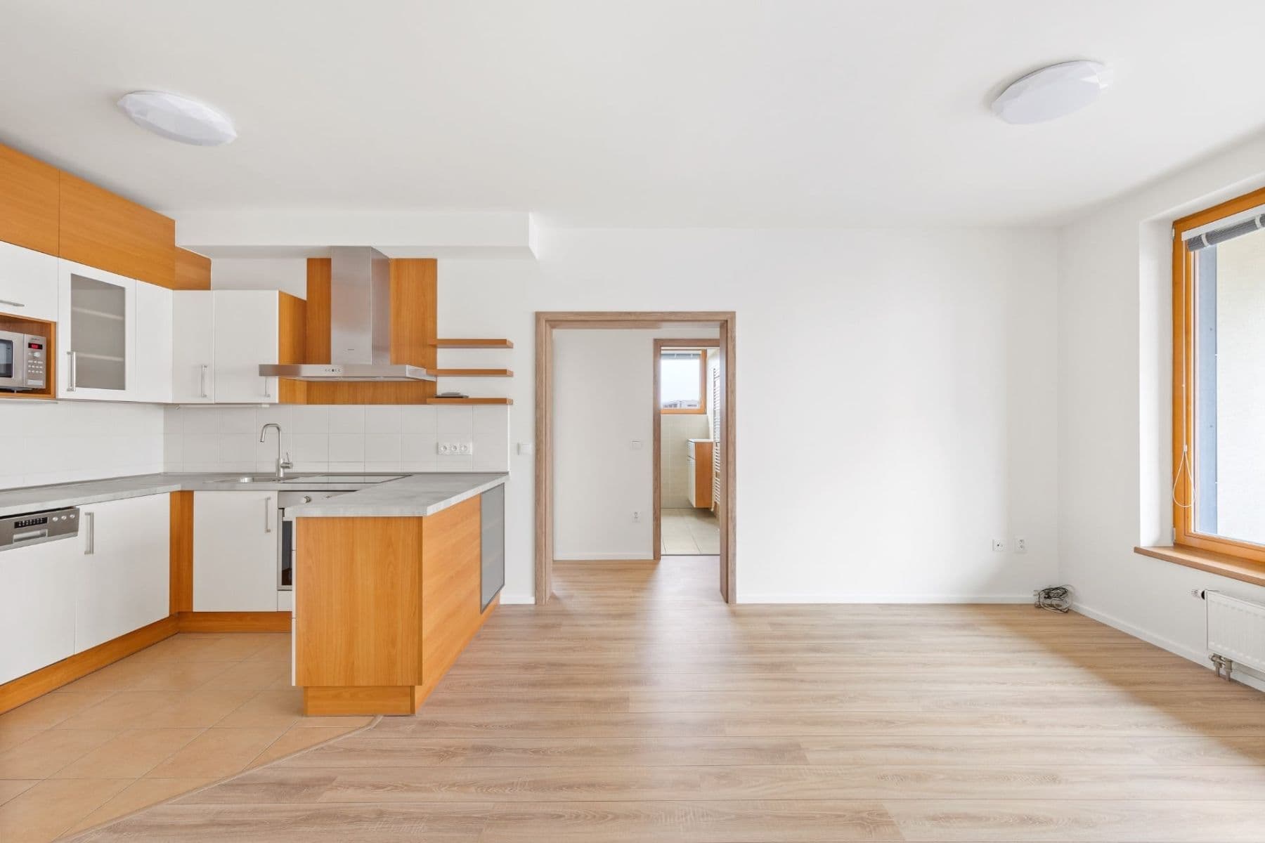 Prenájom bytu 3-izbový 71 m², Anny Rybníčkové, Praha, Praha Prenájom bytu 3-izbový 71 m², Anny Rybníčkové, Praha, Praha