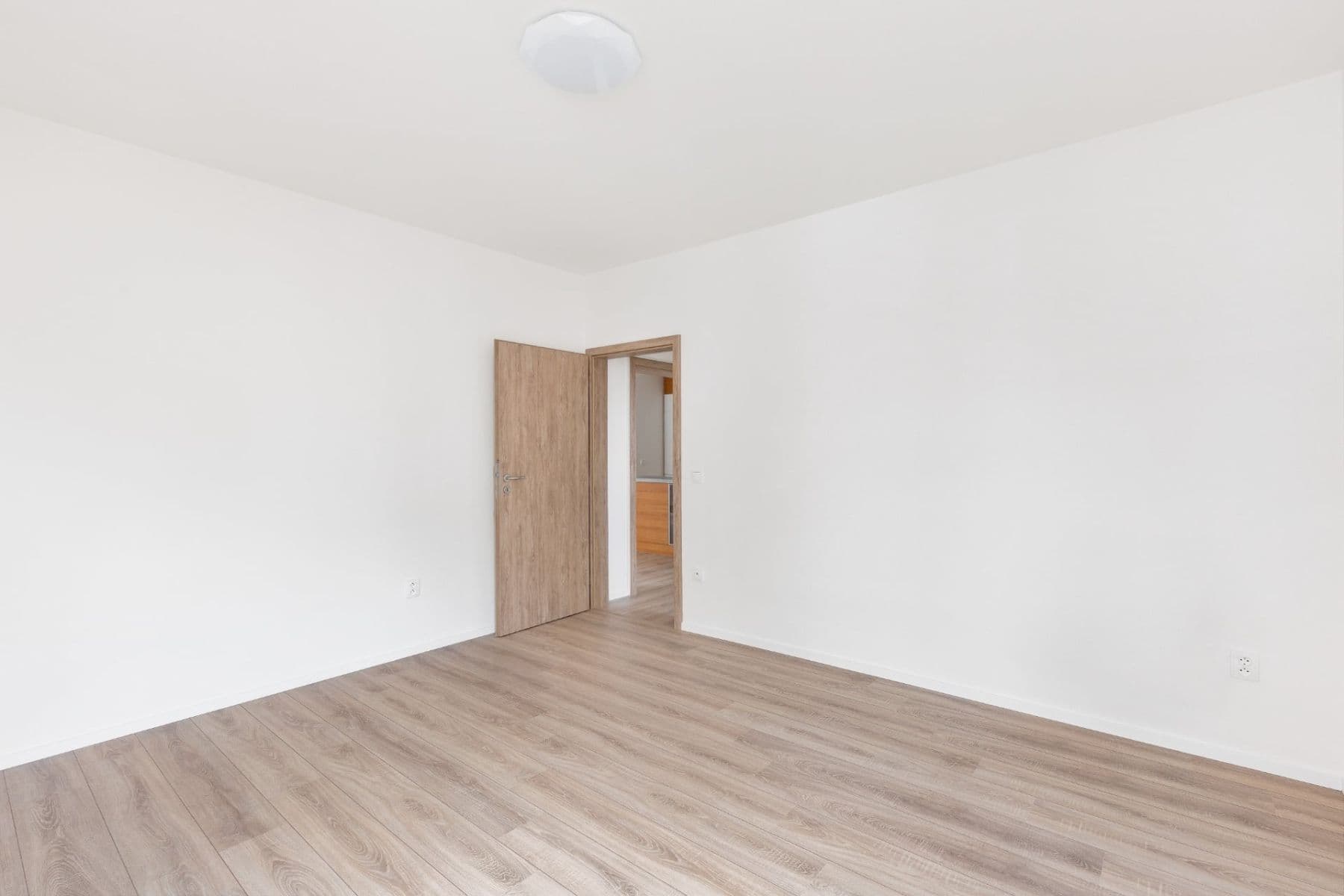 Prenájom bytu 3-izbový 71 m², Anny Rybníčkové, Praha, Praha Prenájom bytu 3-izbový 71 m², Anny Rybníčkové, Praha, Praha