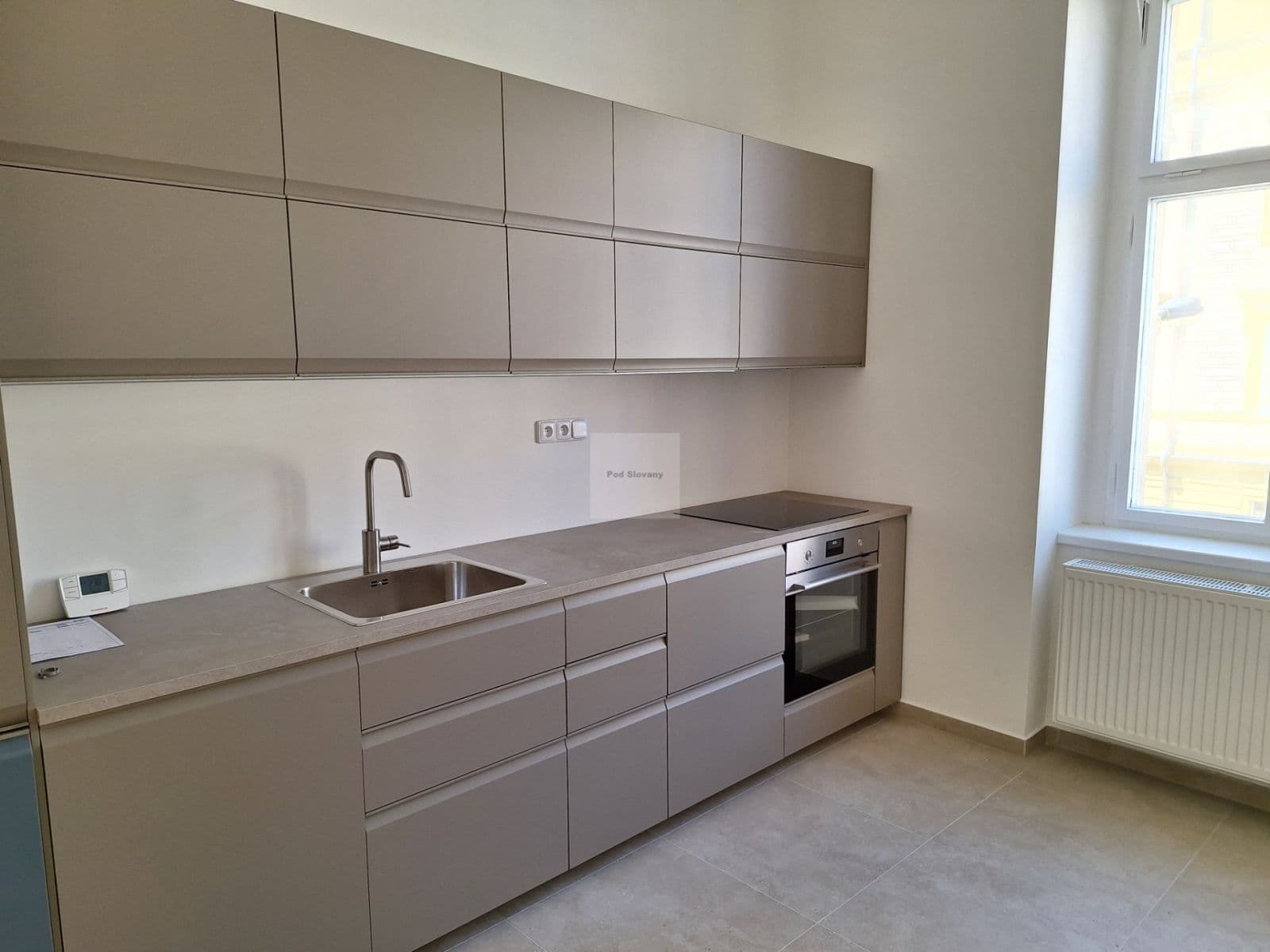 Prenájom bytu 2-izbový 67 m², Pod Slovany, Praha, Praha Prenájom bytu 2-izbový 67 m², Pod Slovany, Praha, Praha