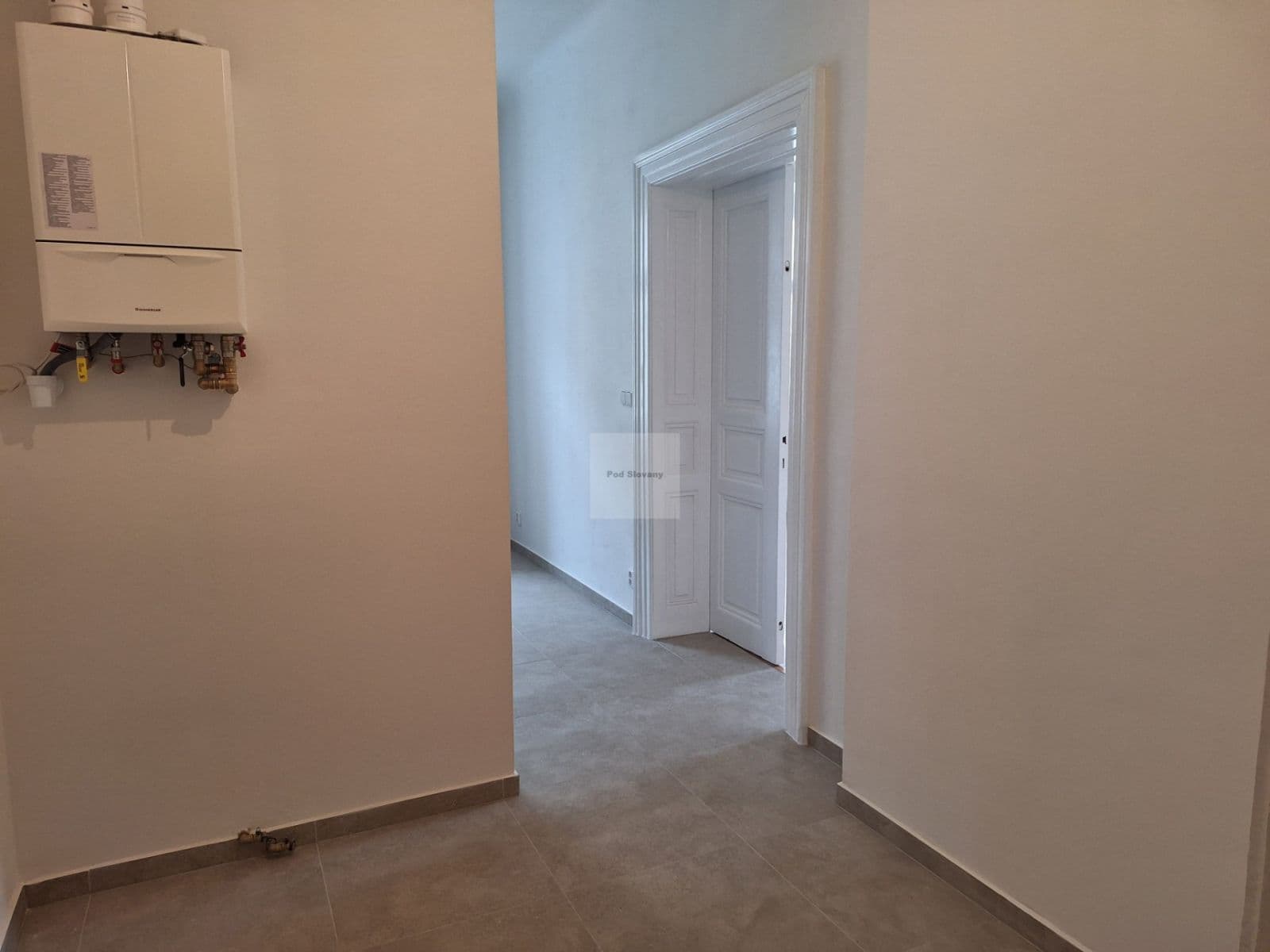 Prenájom bytu 2-izbový 67 m², Pod Slovany, Praha, Praha Prenájom bytu 2-izbový 67 m², Pod Slovany, Praha, Praha