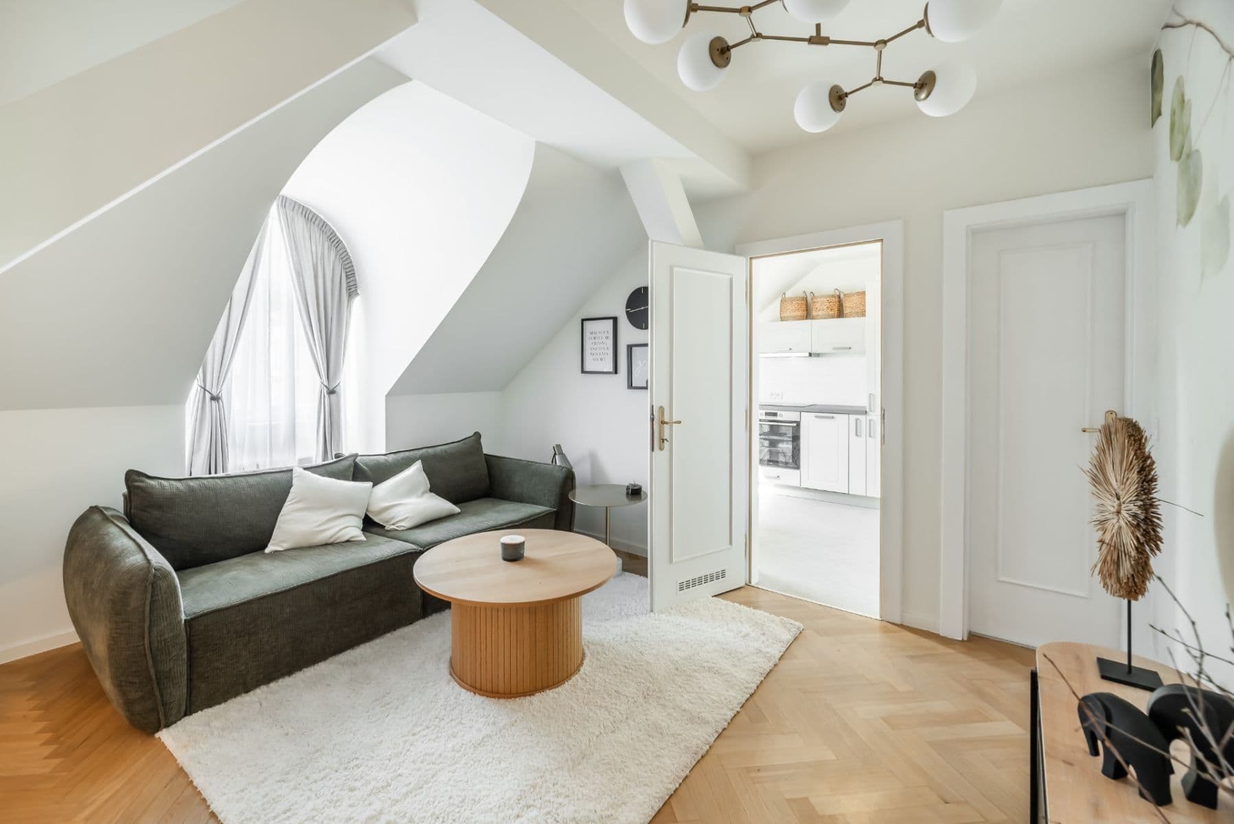 Predaj bytu 2-izbový 48 m², náměstí Bratří Synků, Praha, Praha Predaj bytu 2-izbový 48 m², náměstí Bratří Synků, Praha, Praha
