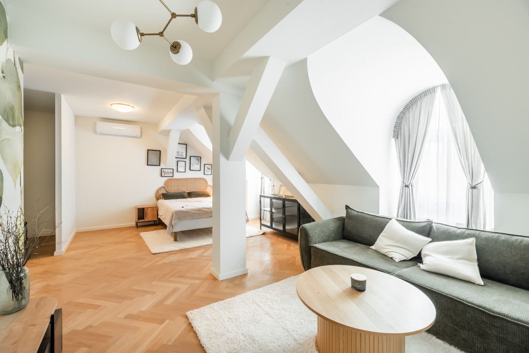 Predaj bytu 2-izbový 48 m², náměstí Bratří Synků, Praha, Praha Predaj bytu 2-izbový 48 m², náměstí Bratří Synků, Praha, Praha
