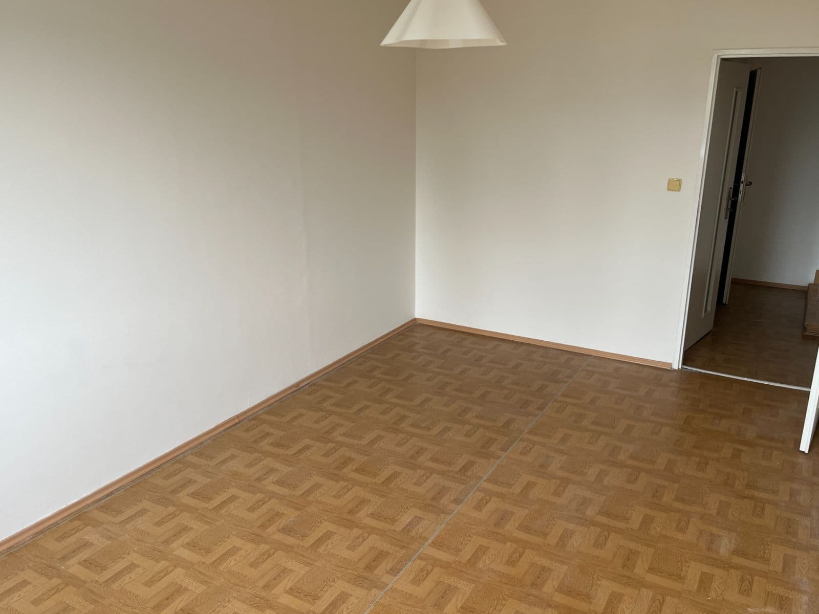 Prenájom bytu 3-izbový 92 m², Nušlova, Praha, Praha Prenájom bytu 3-izbový 92 m², Nušlova, Praha, Praha