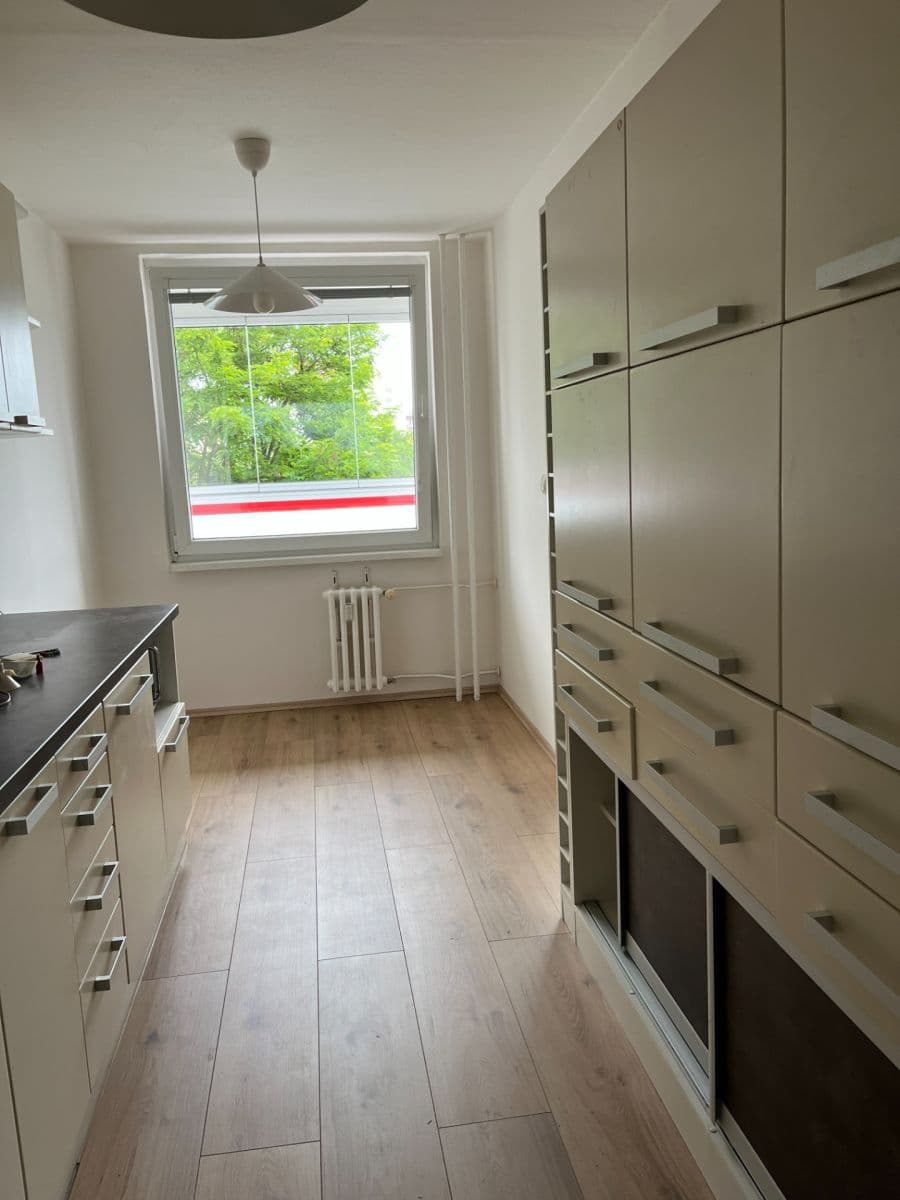 Prenájom bytu 3-izbový 92 m², Nušlova, Praha, Praha Prenájom bytu 3-izbový 92 m², Nušlova, Praha, Praha