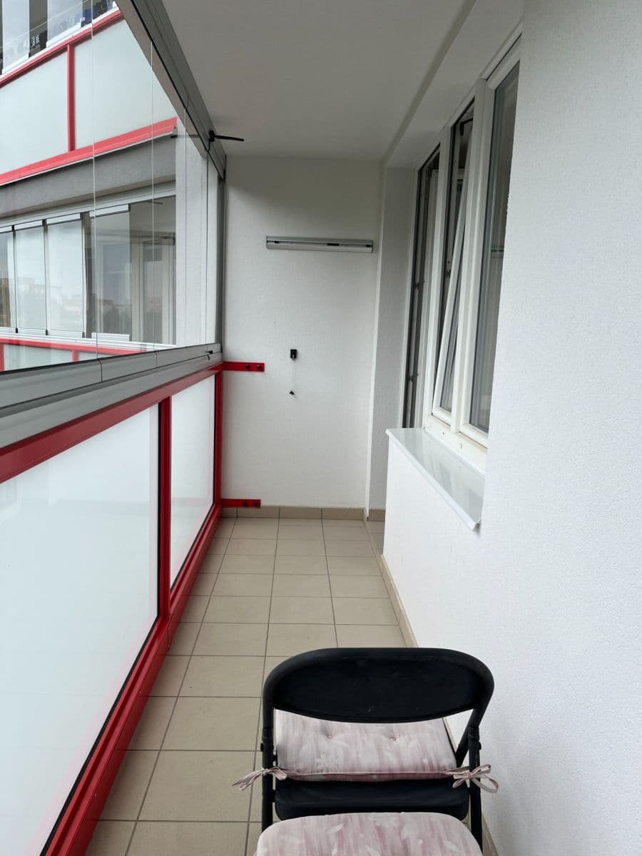 Prenájom bytu 3-izbový 92 m², Nušlova, Praha, Praha Prenájom bytu 3-izbový 92 m², Nušlova, Praha, Praha