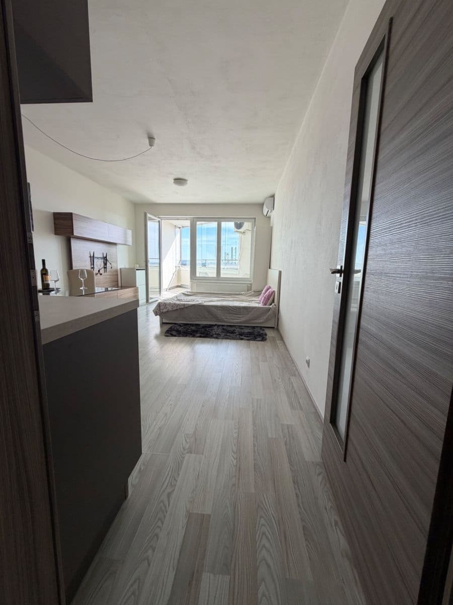 Prenájom bytu 1-izbový 40 m², Hornoměcholupská, Praha, Praha Prenájom bytu 1-izbový 40 m², Hornoměcholupská, Praha, Praha