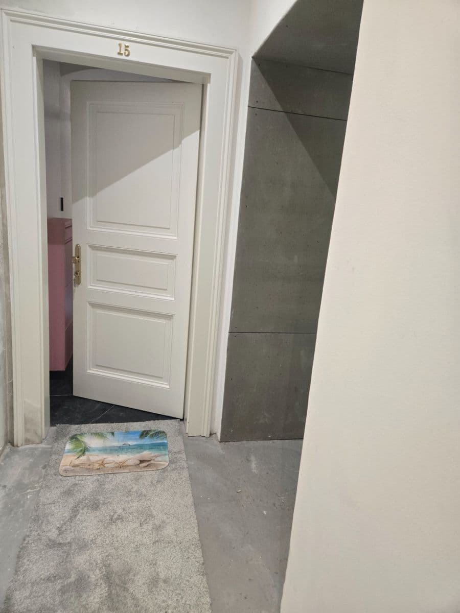 Predaj nebytového priestoru 26 m², Roháčova, Praha, Praha Predaj nebytového priestoru 26 m², Roháčova, Praha, Praha