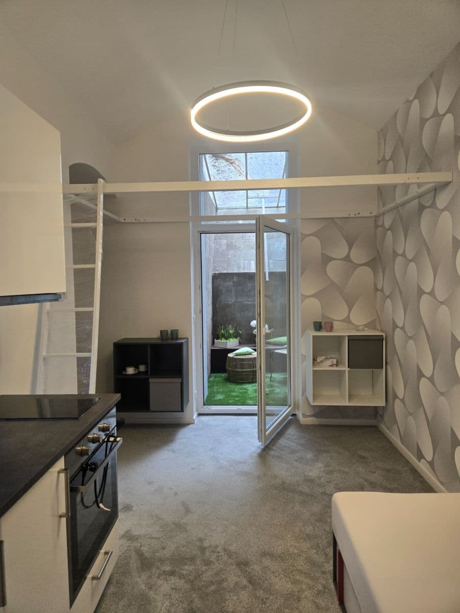 Predaj nebytového priestoru 26 m², Roháčova, Praha, Praha Predaj nebytového priestoru 26 m², Roháčova, Praha, Praha