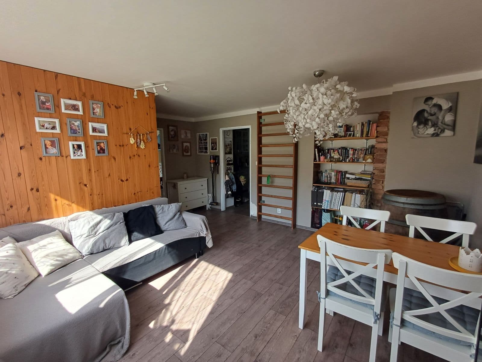 Predaj bytu 3-izbový 56 m², Jana Žižky, Jince, Středočeský kraj Predaj bytu 3-izbový 56 m², Jana Žižky, Jince, Středočeský kraj