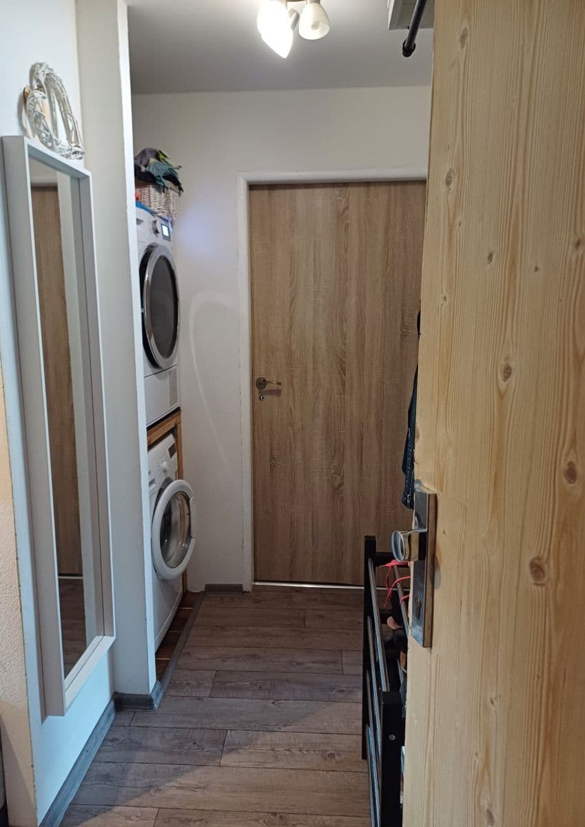 Predaj bytu 3-izbový 56 m², Jana Žižky, Jince, Středočeský kraj Predaj bytu 3-izbový 56 m², Jana Žižky, Jince, Středočeský kraj
