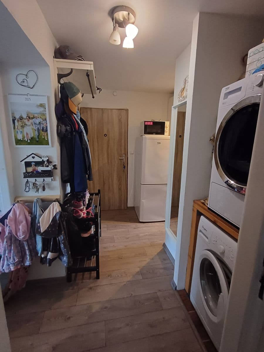 Predaj bytu 3-izbový 56 m², Jana Žižky, Jince, Středočeský kraj Predaj bytu 3-izbový 56 m², Jana Žižky, Jince, Středočeský kraj