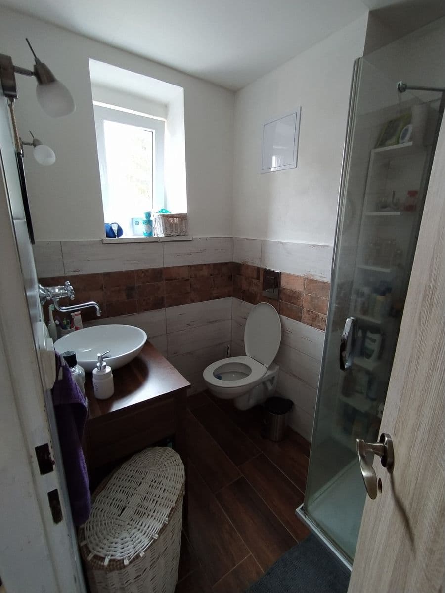 Predaj bytu 3-izbový 56 m², Jana Žižky, Jince, Středočeský kraj Predaj bytu 3-izbový 56 m², Jana Žižky, Jince, Středočeský kraj