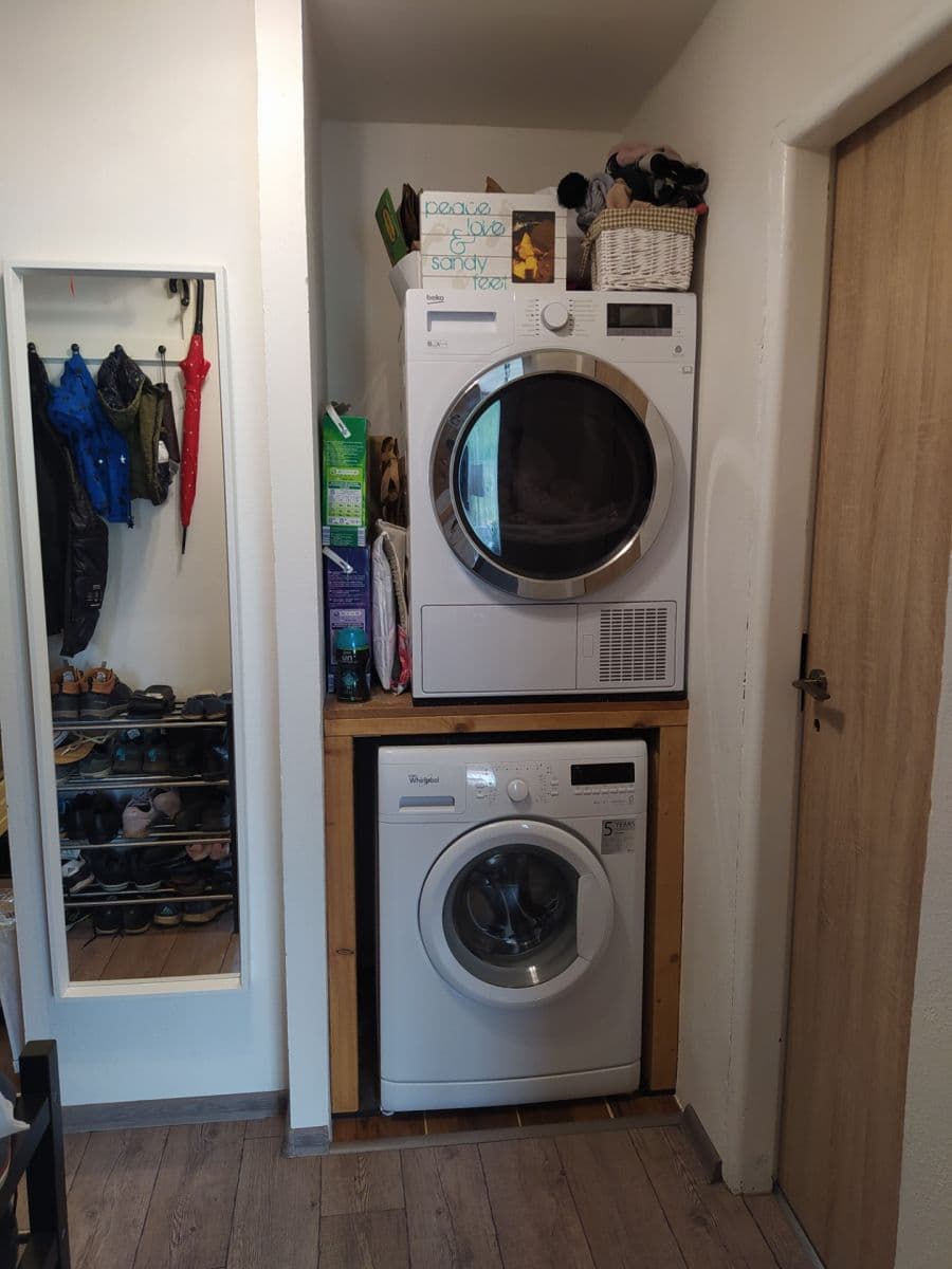 Predaj bytu 3-izbový 56 m², Jana Žižky, Jince, Středočeský kraj Predaj bytu 3-izbový 56 m², Jana Žižky, Jince, Středočeský kraj