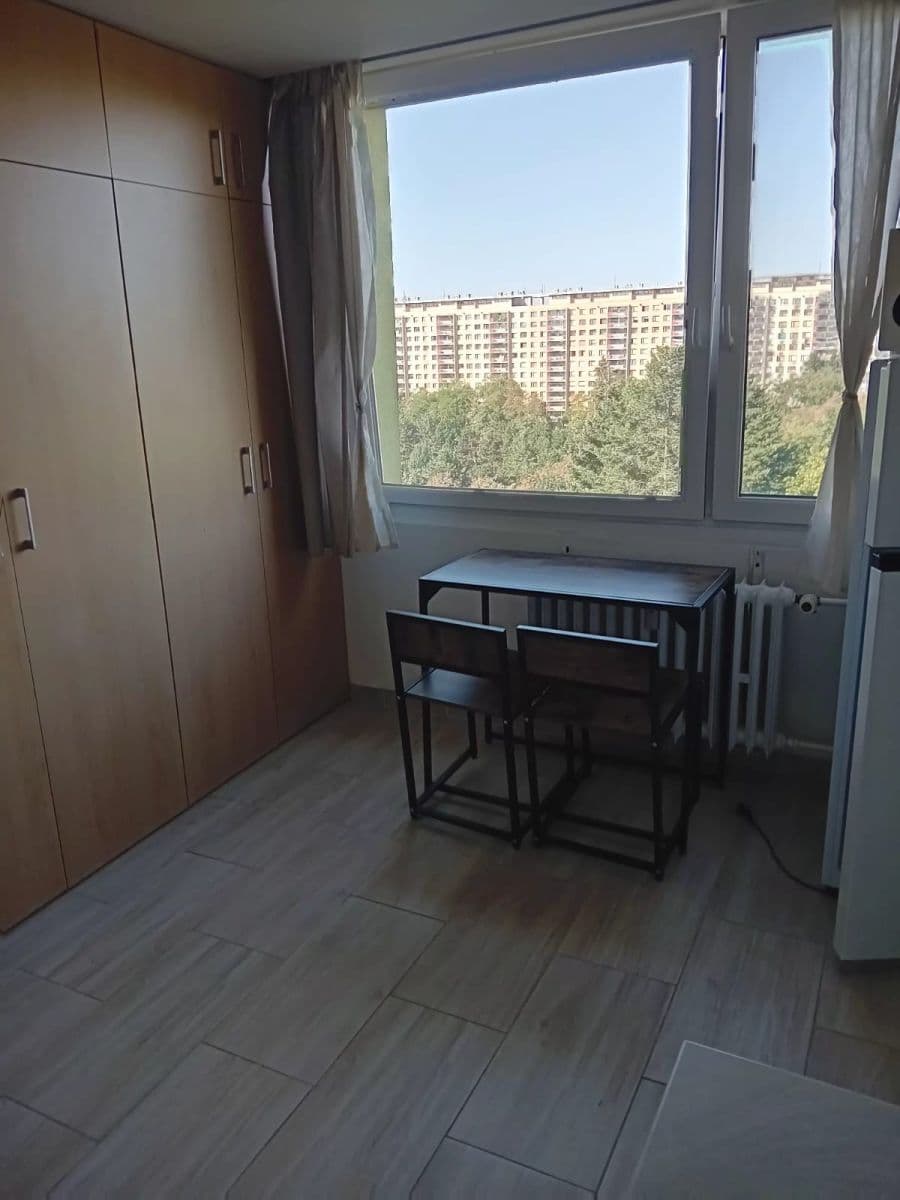 Prenájom bytu 3-izbový 65 m², Bojasova, Praha, Praha Prenájom bytu 3-izbový 65 m², Bojasova, Praha, Praha